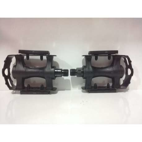 UMT Plastik Pedal HF-866A